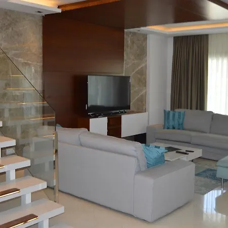 Resort Neon Tuerkbuekue Villas Bodrum